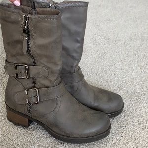 white mountain zip up gray boots
